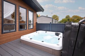 House - Host Stay Grace Louise Retreat (York)