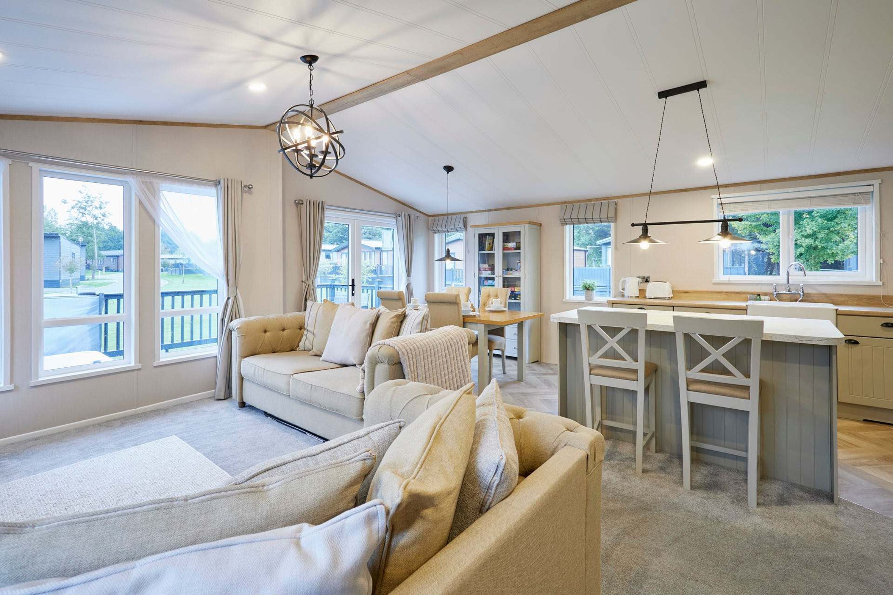 Rumah | 2 kamar tidur dan internet