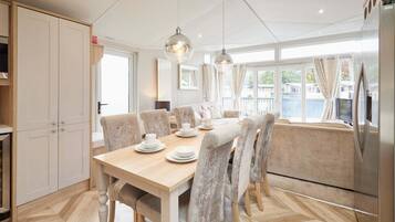 House | 2 bedrooms, Internet