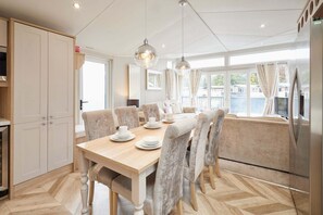 House | 2 bedrooms, Internet - Host Stay Flamingo Lodge (York)