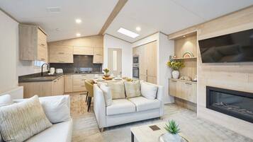 2 bedrooms, Internet