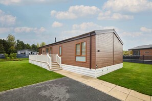 House - Host Stay Kinship Lodge (York)
