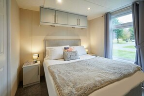 House | 2 bedrooms, Internet - Host Stay Lucas Lodge (York)