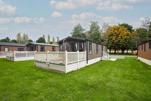 House | 2 bedrooms, Internet - Host Stay Lucas Lodge (York)