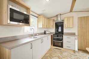 House | 2 bedrooms, Internet - Host Stay Squirrel Lodge (York)