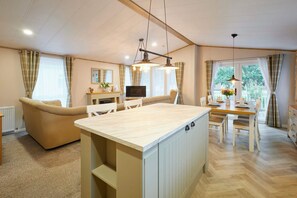 House - Host Stay Foxglove Lodge (York)