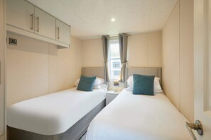 2 bedrooms, Internet - Host Stay Tarn Lodge (York)