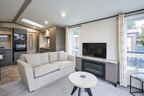 House | 2 bedrooms, Internet - Host Stay Field View Lodge (York)