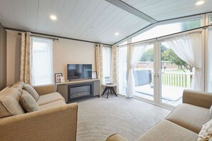 Rumah | 2 kamar tidur, meja kerja, dan internet