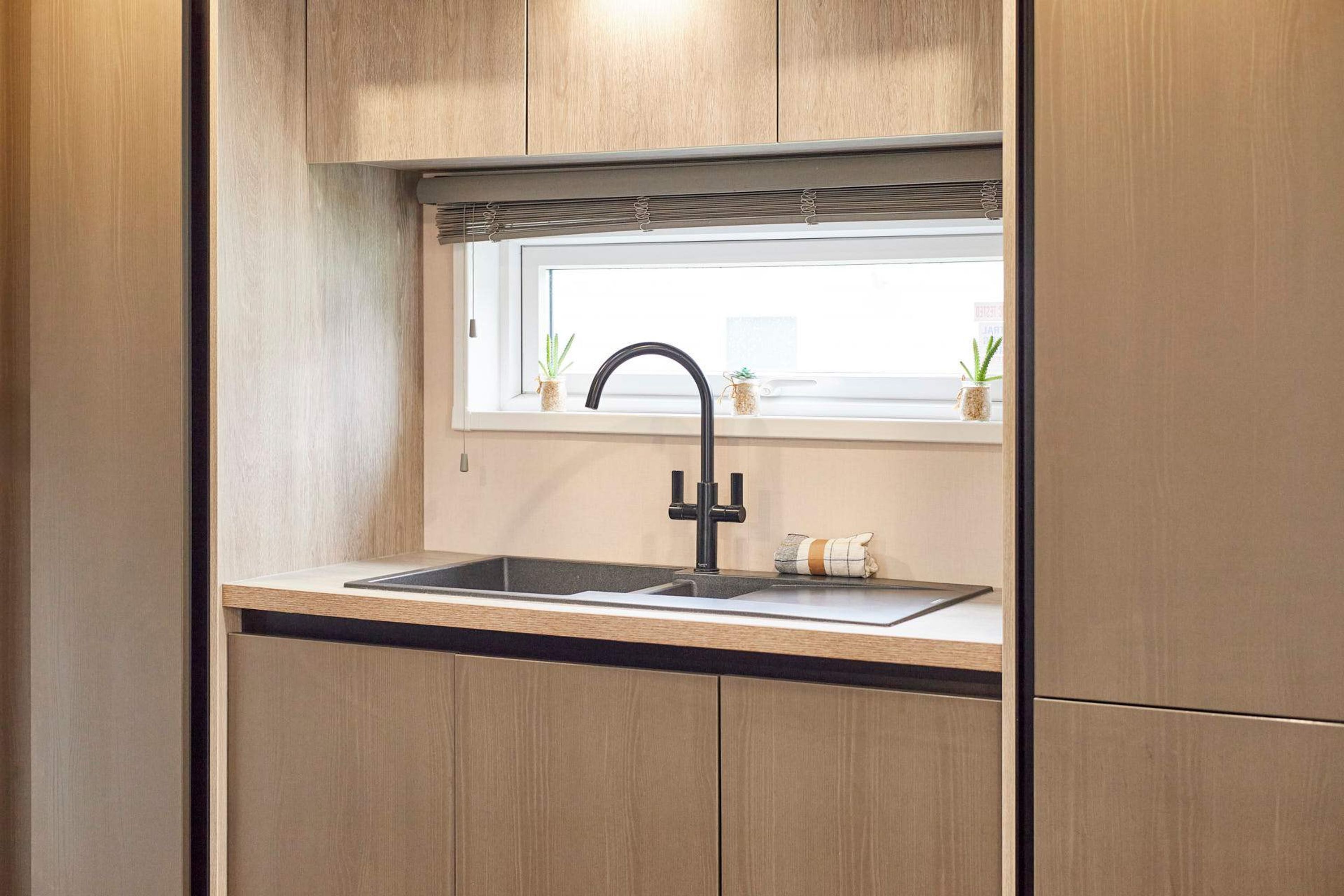 House | 2 bedrooms, desk, Internet