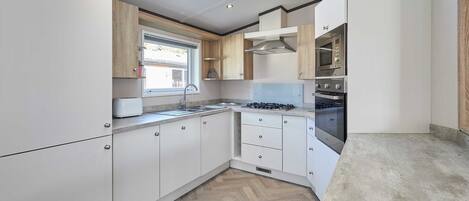 独立别墅 | 2 多间卧室、办公桌、高速上网