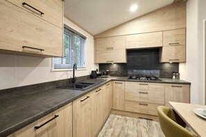 Rumah | 2 kamar tidur dan internet