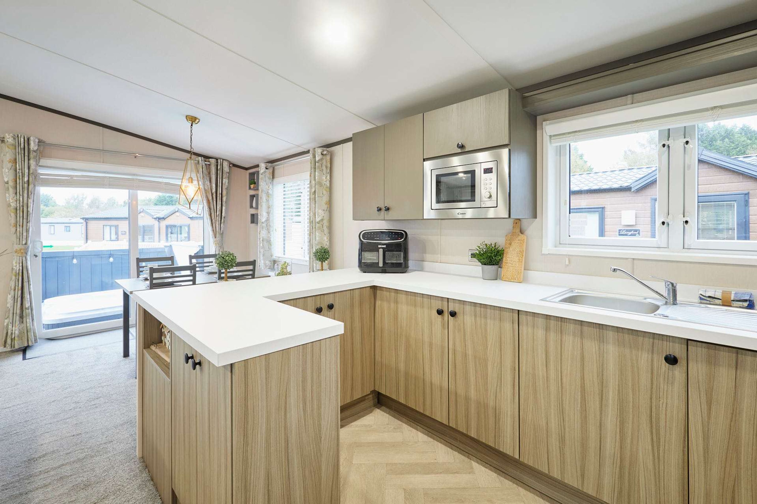 House | 2 bedrooms, desk, Internet