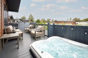 2 bedrooms, desk, Internet - Host Stay 20 Sandy Lane (York)