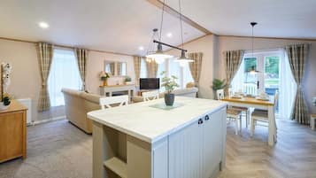 2 bedrooms, Internet