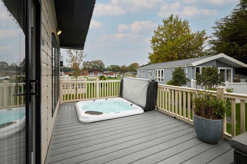 Host Stay Primrose Lodge