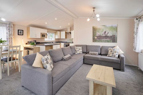 House | 2 bedrooms, Internet