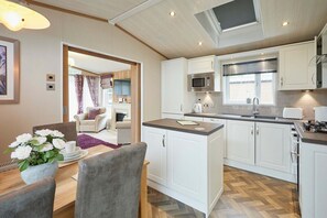 House | 2 bedrooms, Internet - Host Stay Baker s Lodge (York)