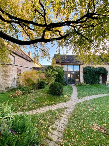 Les maisons des Frangines oasis in the countryside 14 pl and jacuzzi + pets welcome