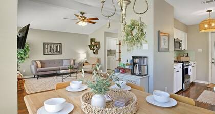 Howdy Hang Out - Cozy, Cute And Comfortable House! 2 Bedroom Home