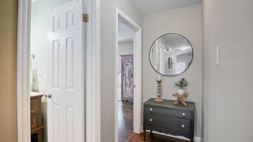 Rumah, 2 kamar tidur | Interior