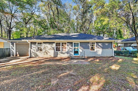 House, 2 Bedrooms | Exterior