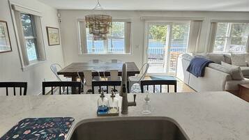 House, 4 Bedrooms | Interior