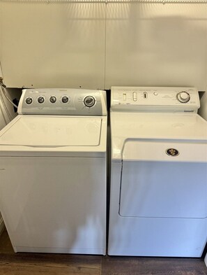 House, 4 Bedrooms | Interior - Piper Pines Limit 10 4 Bedroom Home (Oxford)