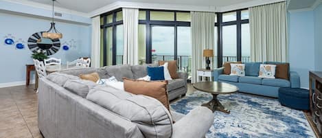 콘도, 침실 3개 | 거실 공간