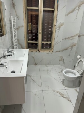 تجهيزات دش، ورق حمّام