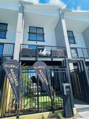 غرفة - غرفة نوم واحدة - للمدخنين | المنشأة من الخارج