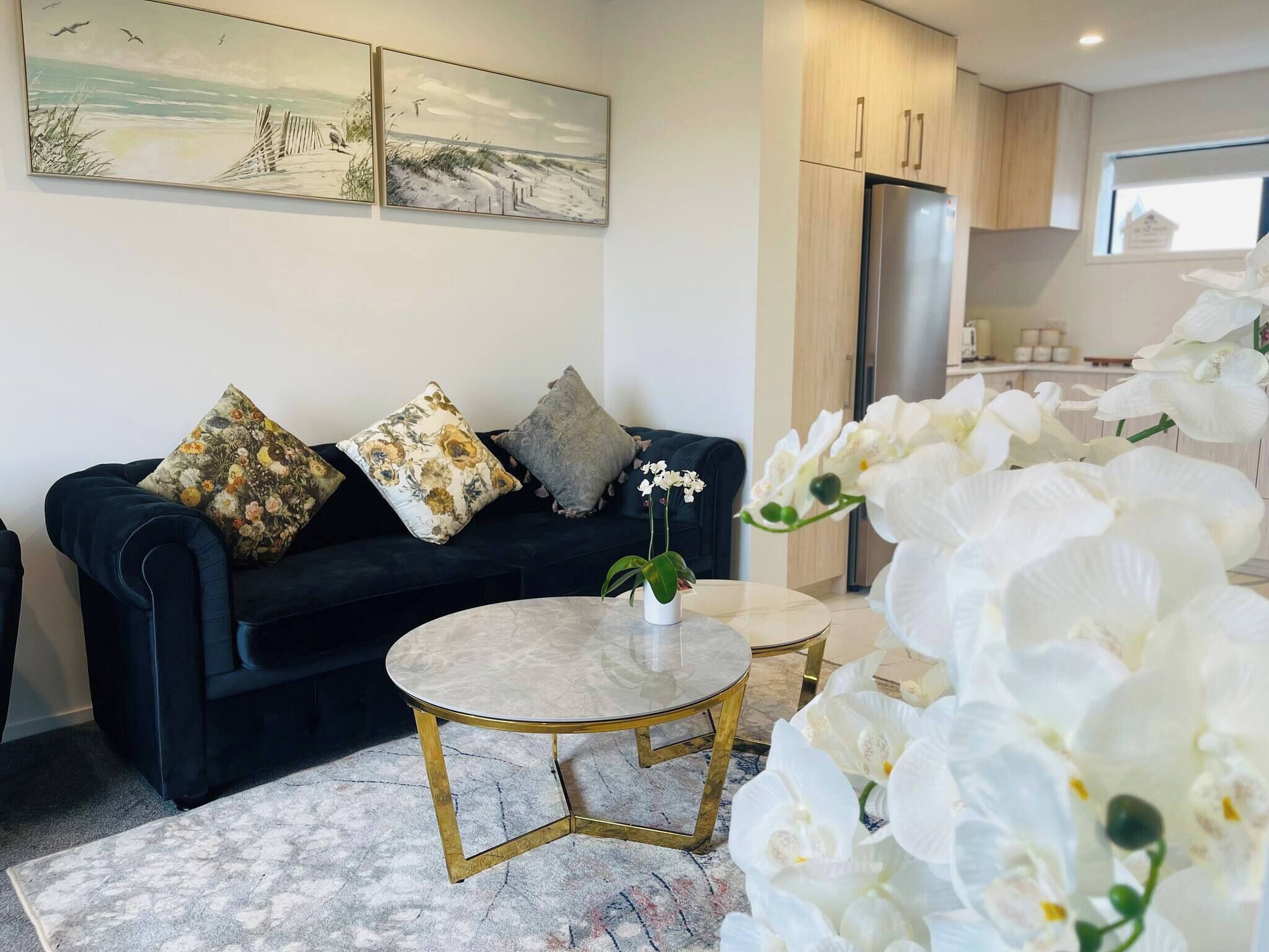 Room, 1 Bedroom, Smoking | Living area