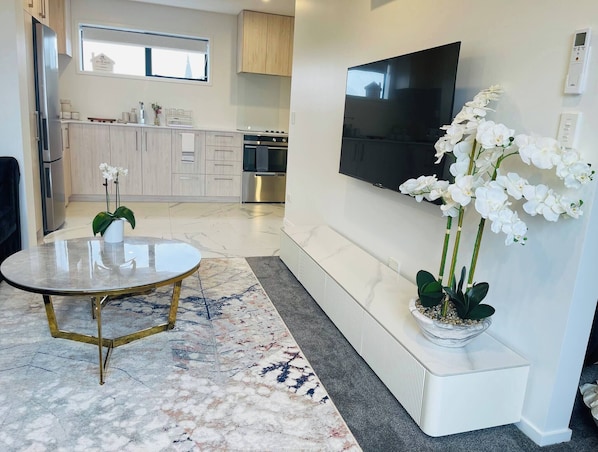 Room, 1 Bedroom, Smoking | Interior