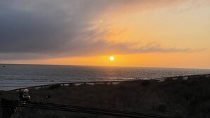 Room, 1 Bedroom, Smoking | Beach - Room-new Brighton Beachfront Unit (Christchurch)