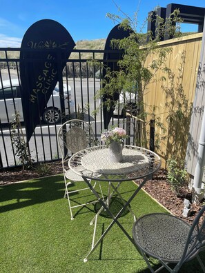 غرفة - غرفة نوم واحدة - للمدخنين | تناول الطعام بالخارج