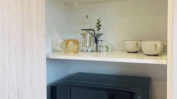 Room, 1 Bedroom, Smoking | Interior