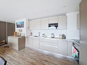 Fridge, microwave, oven, dishwasher - Mount Royal ROA0102 CHARMING & COSY 6 pers. (Châtel)