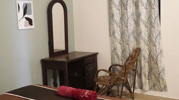 Standard Double Room | Free WiFi