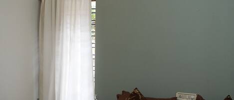 Deluxe Double Room | Individually decorated, individually furnished, desk, laptop workspace