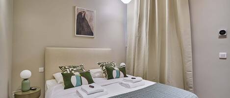 3 Schlafzimmer, Schreibtisch, Bügeleisen/Bügelbrett, Internetzugang