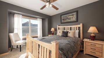 3 bedrooms, internet, bed sheets