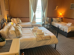 Free WiFi - Edinburgh Travel Guest House (Edinburgh)