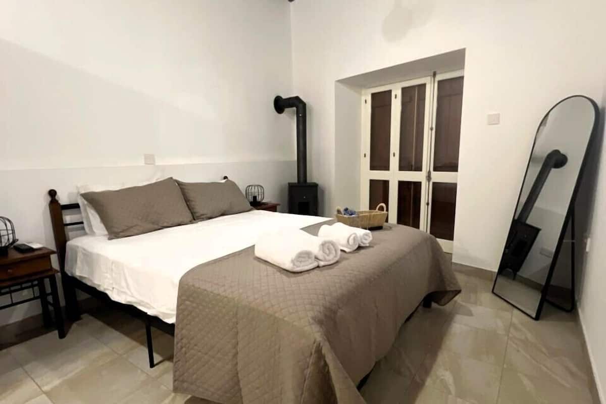 Deluxe Double Room | Free WiFi
