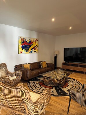 Living area - Charming 4-bedroom house with heated pool in the heart of the village (Saint-Rémy-de-Provence)