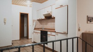 Private kitchen - Cozy vacation apartment in the Odenwald - ideal for families & dog owners (Erbach)