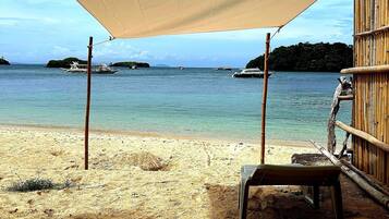 Sillas reclinables de playa, toallas de playa