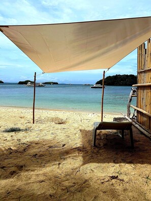 Sun-loungers, beach towels - Luxury Villa: Private Pool & Beach Retreat (Aklan)