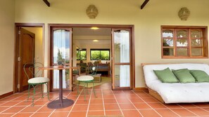 슈피리어 더블룸, 파티오, 마당 전망 | 무료 WiFi