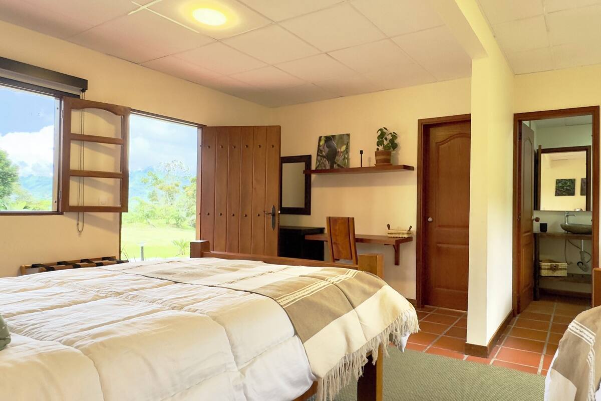 Family Room, Patio, Courtyard View | Free WiFi