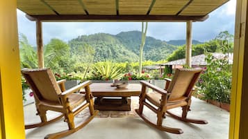 Double Room, Balcony, Courtyard View | Free WiFi